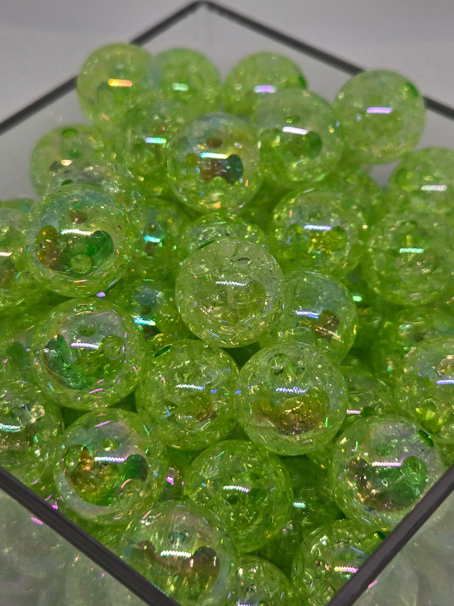 Light Green Crackle Beads