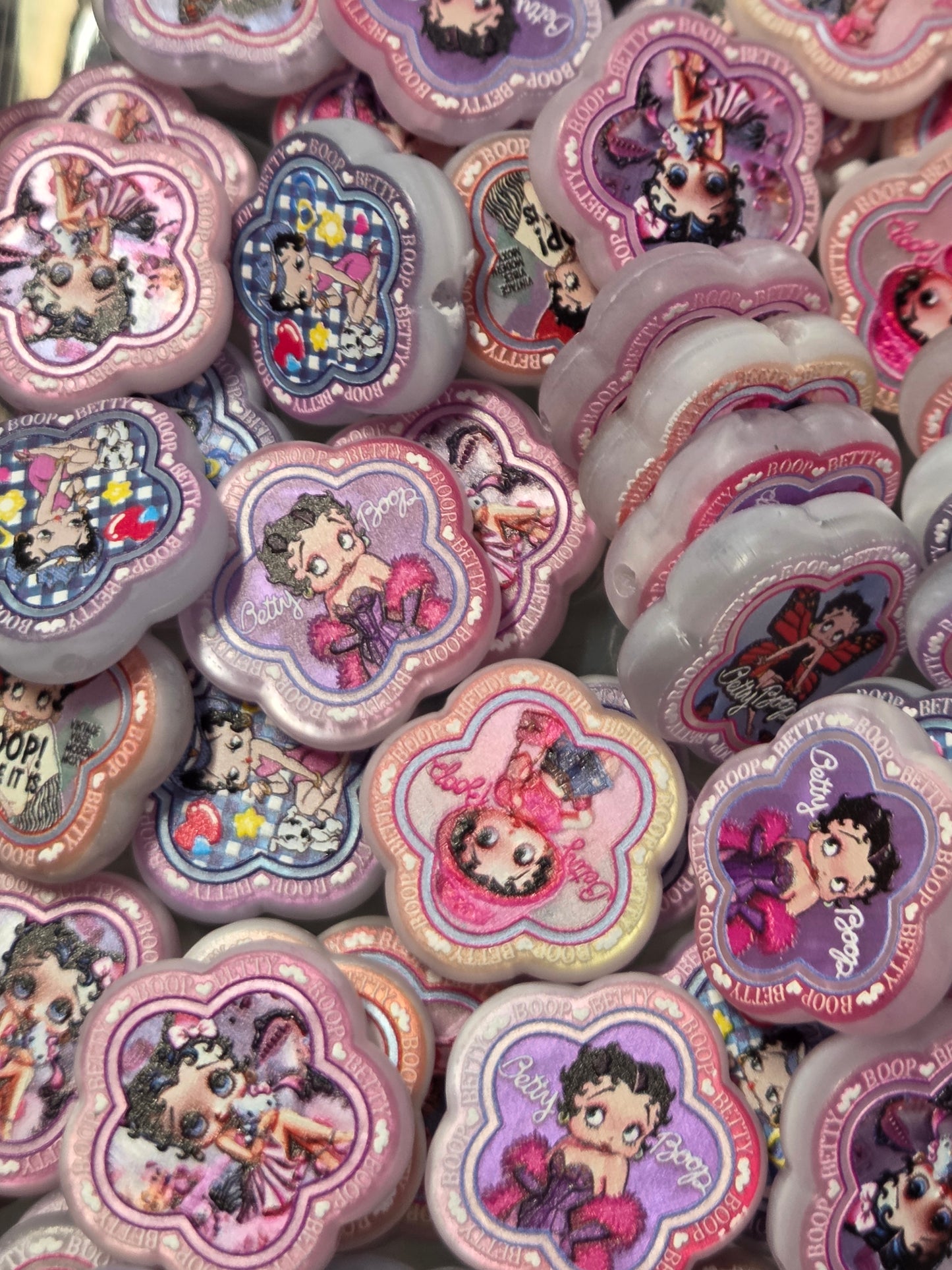 Betty Boop Flower Bead