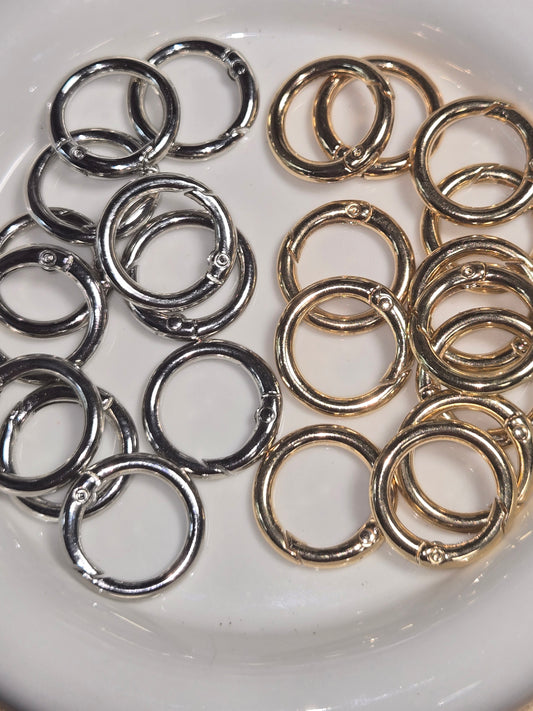 Metal Clasp Rings